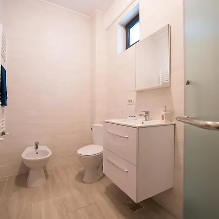 Apartel Vlaste